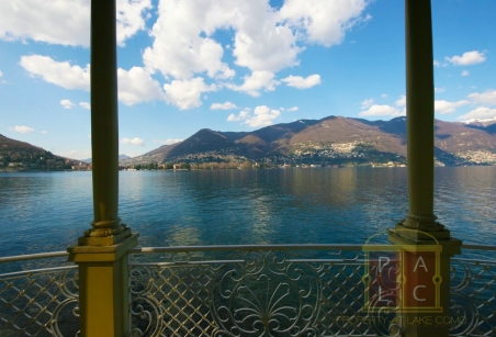 Villa Diva lake view